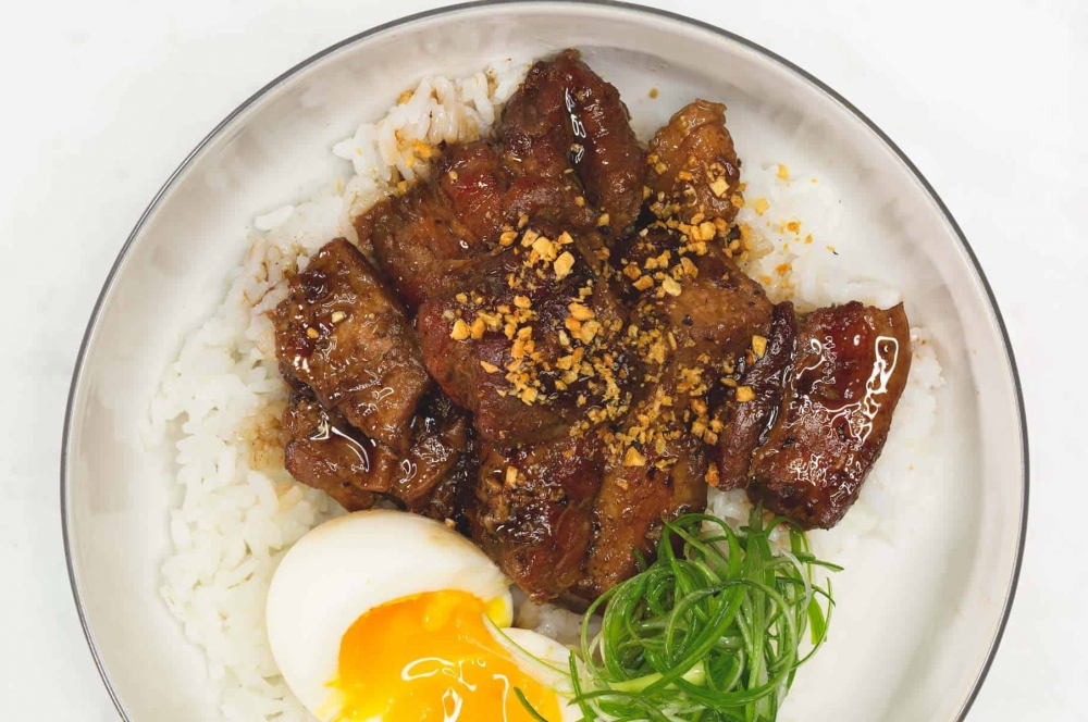filipino-pork-adobo-in-a-bowl-1520503-230801152050