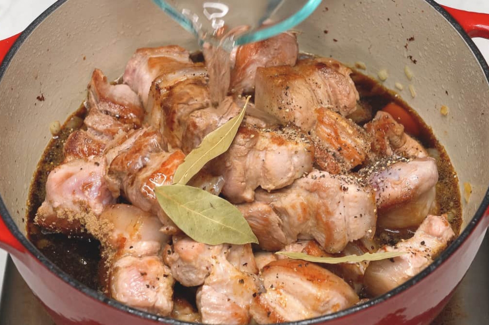 simmering-adobo-15205139-230801152051